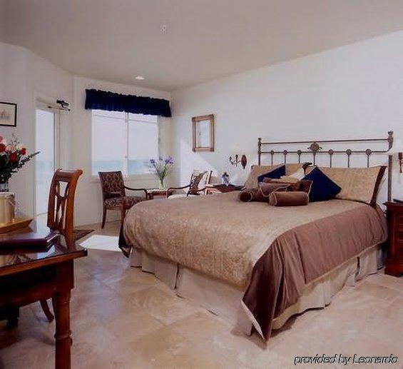 The Oceanfront Stay On Miramarbeach Hmb El Granada Ruang foto