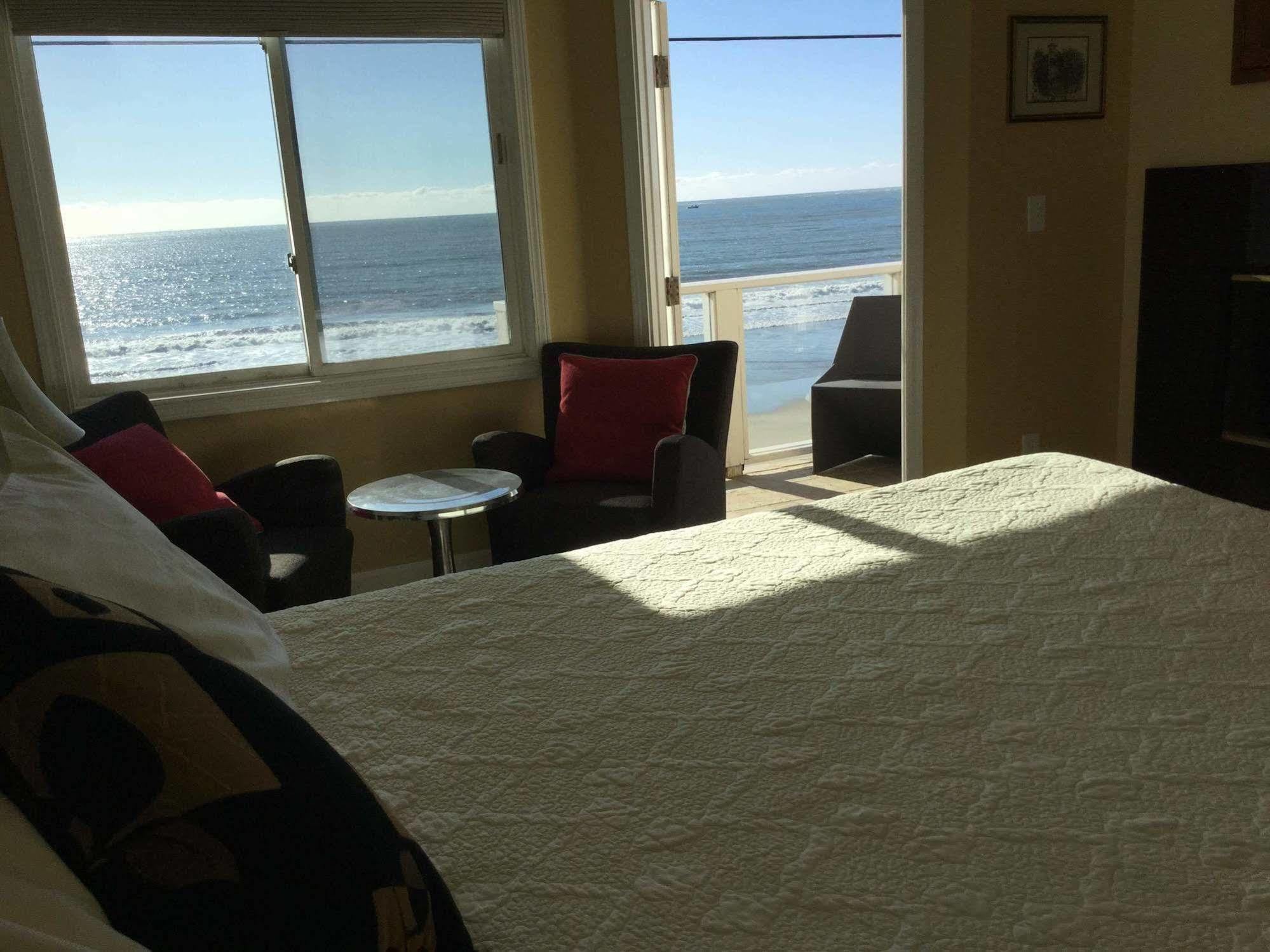 The Oceanfront Stay On Miramarbeach Hmb El Granada Bagian luar foto