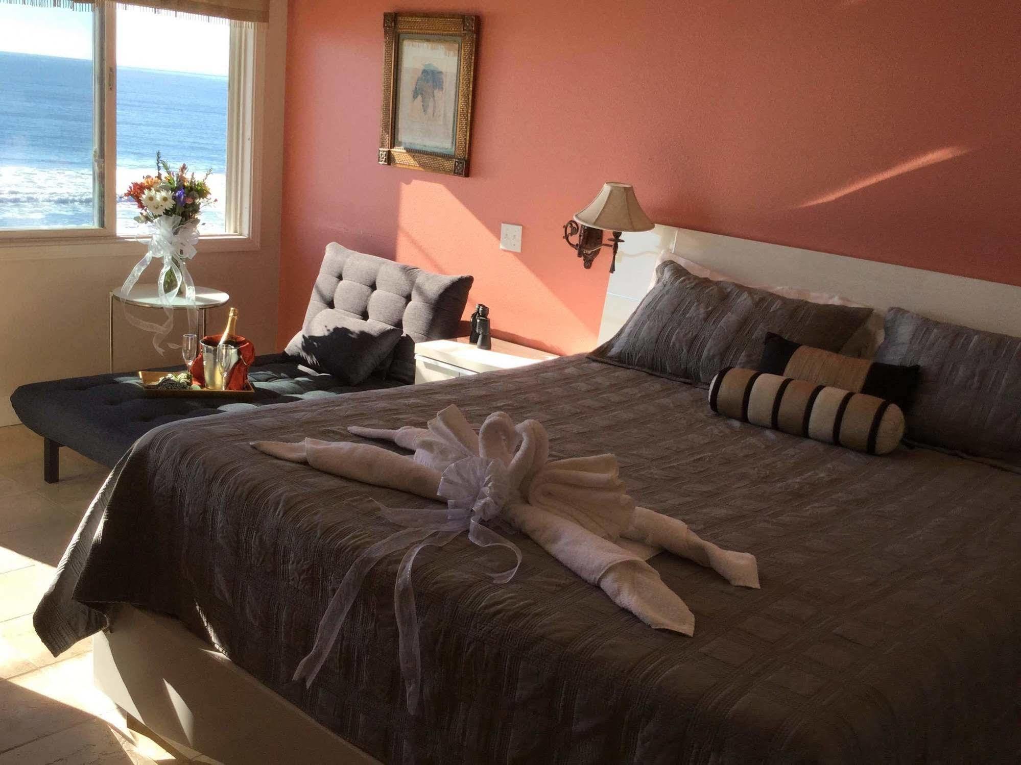 The Oceanfront Stay On Miramarbeach Hmb El Granada Bagian luar foto
